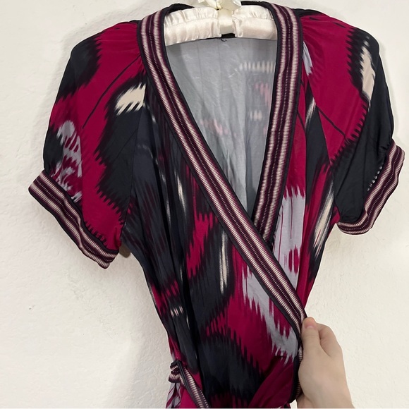 BCBGMaxAzria Black & Pink Blouse Rose Wrap Top Short Sleeve Surplice V-Neck Sz S - Picture 5 of 12